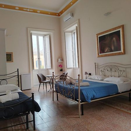 Palazzo Castellano Bed & Breakfast Lecce Exterior foto