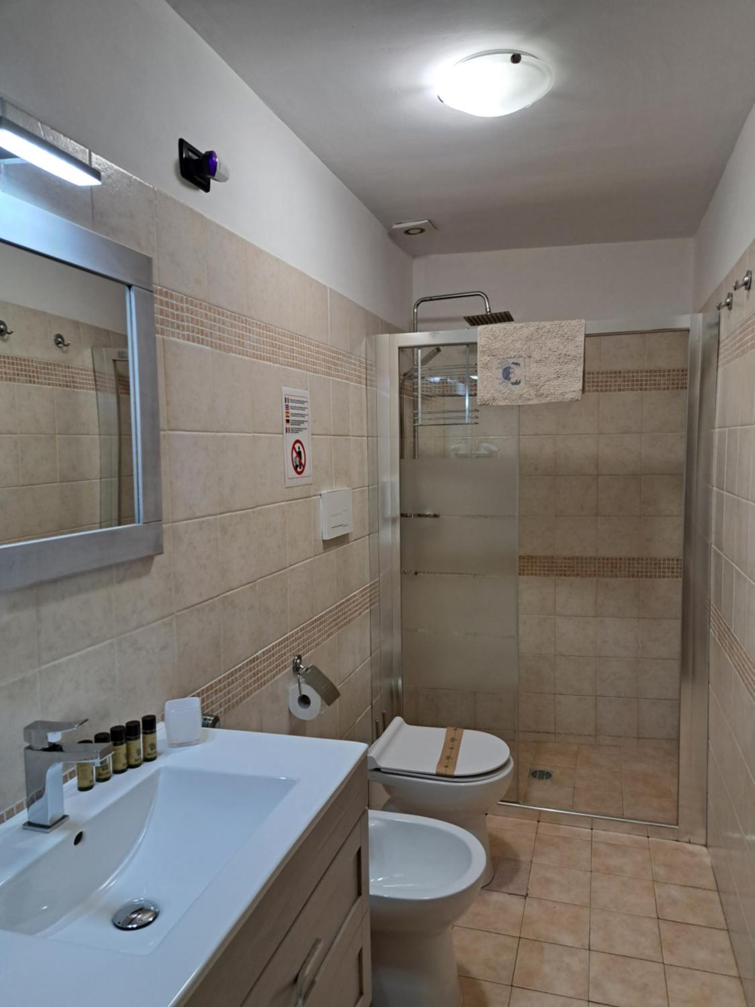 Palazzo Castellano Bed & Breakfast Lecce Cameră foto